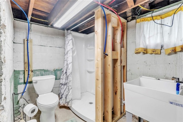 122 W Main St, Worthington, PA 16262 - full bathroom featuring toilet, a stall shower, and a sink