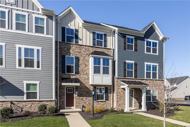 9002 Hickory Rd, Pine Twp Nal, PA 15044 - townhome / multi-family property with stone siding and board and batten siding