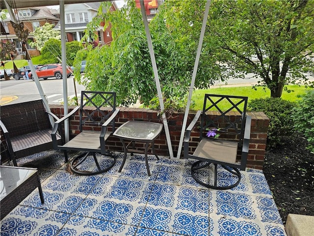 3213 Brownsville Rd, Brentwood, PA 15227 - view of patio / terrace