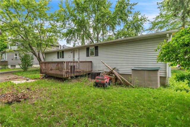 408 Mitchell Ave, City Of But Nw, PA 16001 - back of house featuring a wooden deck and cooling unit