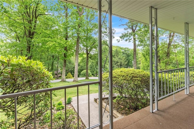 454 Cherokee Dr, Center Twp But, PA 16001 - view of patio / terrace