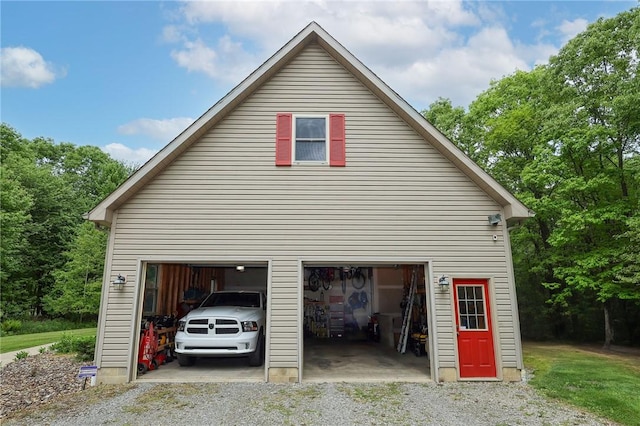 1147 Annisville Rd, Washington Twp But, PA 16050 - view of garage