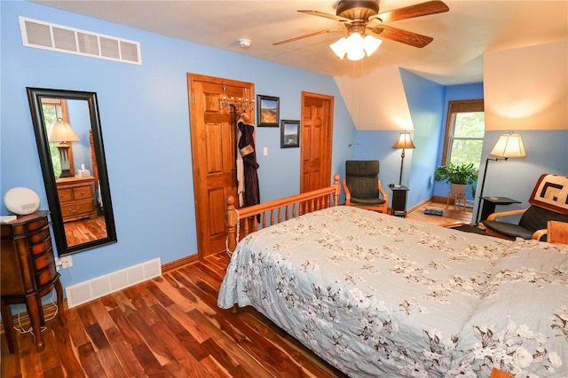 1147 Annisville Rd, Washington Twp But, PA 16050 - bedroom with dark wood-style floors, baseboards, and ceiling fan