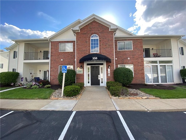 350 Hidden Ridge Ct Unit 302, South Park, PA 15129 - view of property with uncovered parking