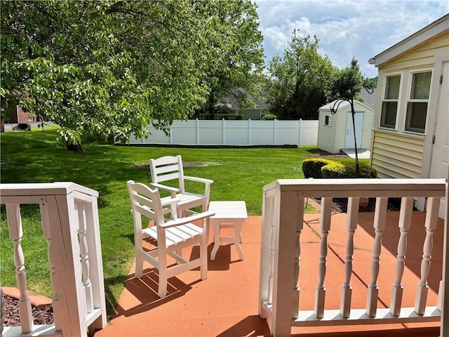 11 Worthington Ave, Neshannock Twp, PA 16105 - wooden deck with a yard