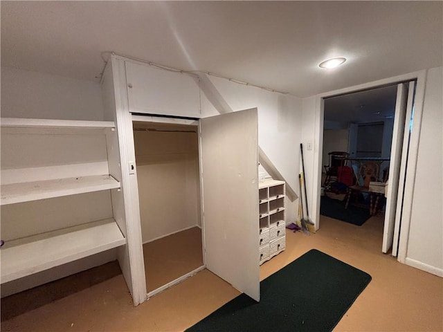 11 Worthington Ave, Neshannock Twp, PA 16105 - view of closet
