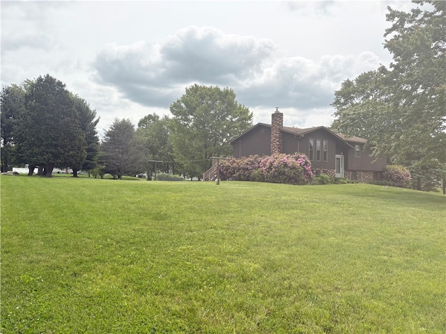 199 Lyon Ln, Lancaster Twp, PA 16037 - view of grassy yard