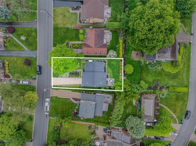501 Parkview Dr, Mt Lebanon, PA 15243 - aerial view of property's location with property boundaries highlighted
