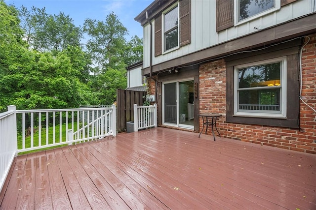 402 Hunting Creek Rd, Canonsburg, PA 15317 - view of wooden deck