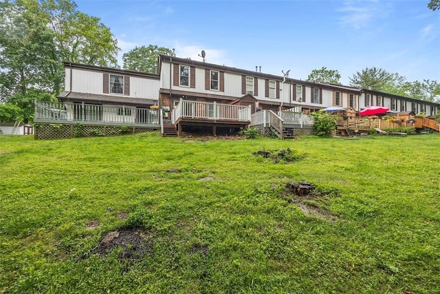 402 Hunting Creek Rd, Canonsburg, PA 15317 - rear view of property featuring a deck and a lawn