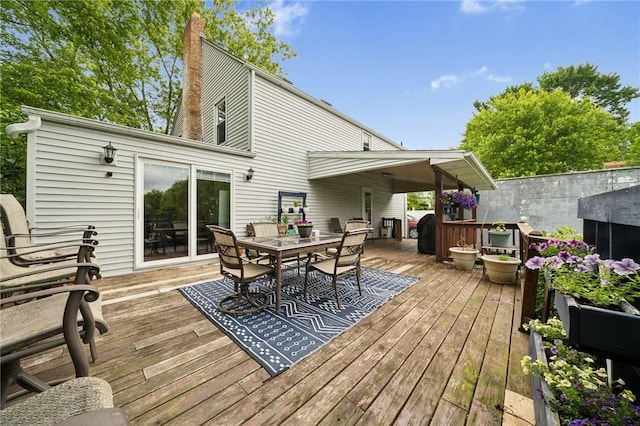 2510 7th St, New Kensington, PA 15068 - deck with outdoor dining space