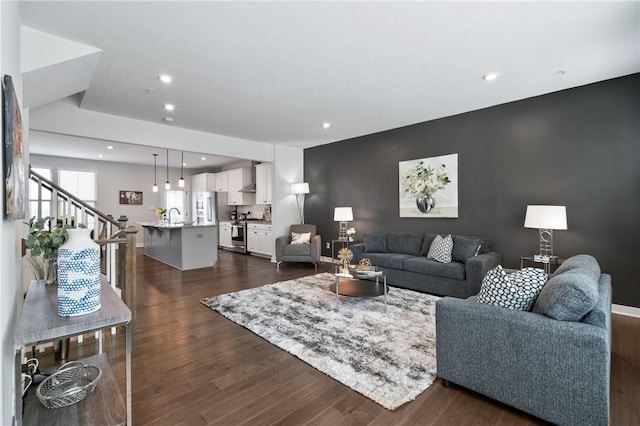 150 Moyer Hill Dr, Cranberry Twp, PA 16066 - living room with dark wood finished floors, recessed lighting, and baseboards