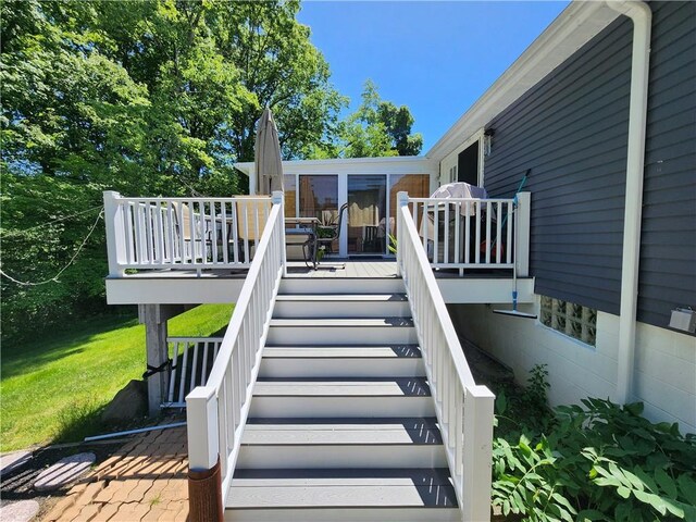 911 Aztec Trl, Coolspring Twp, PA 16137 - deck featuring stairs