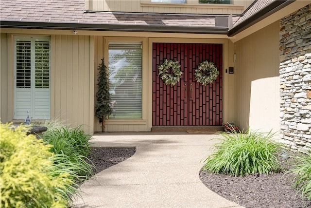 504 Timber Ln, Jefferson Hills, PA 15025 - view of exterior entry with a shingled roof