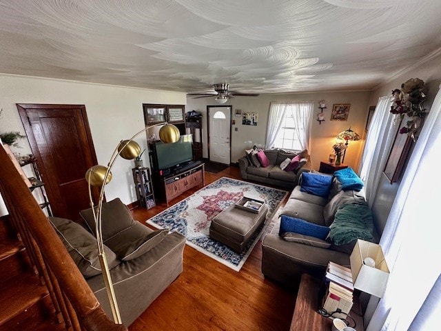 378 Ceylon Rd, Carmichaels/Cumblnd, PA 15320 - living area featuring wood finished floors and a ceiling fan