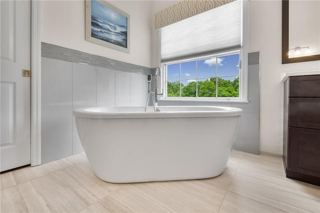 110 Marcur Ln, Center Twp Bea, PA 15061 - bathroom featuring a freestanding bath