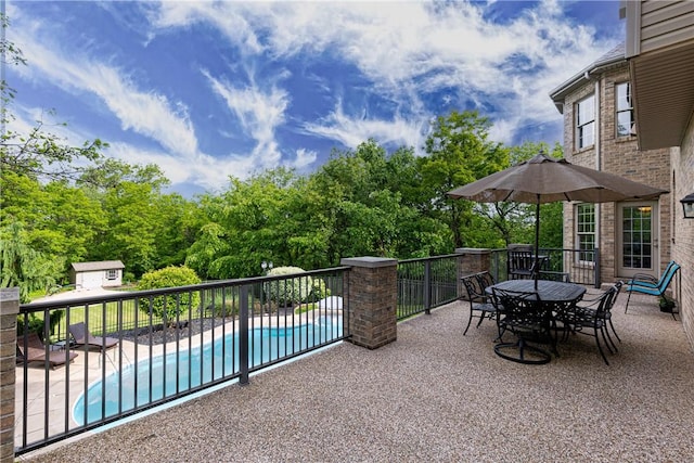 110 Marcur Ln, Center Twp Bea, PA 15061 - view of patio / terrace