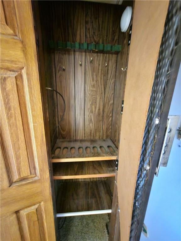 261 Lacock St, Canton Twp, PA 15301 - detailed view