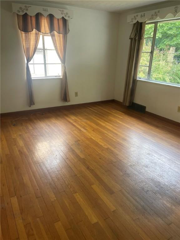 82 Parker St, Etna, PA 15223