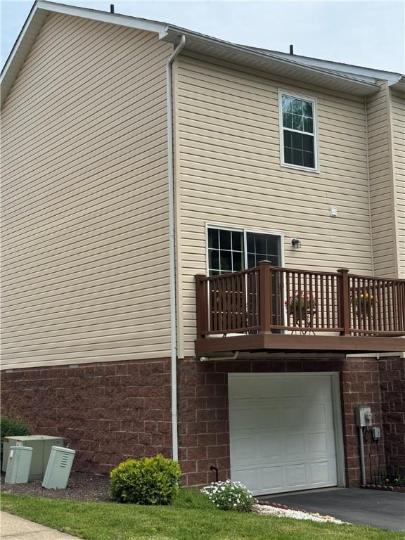 414 Silvis Way, City Of Greensburg, PA 15601 - photo 1