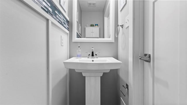 155 Bucktail Dr, Cranberry Twp, PA 16066 - view of bathroom