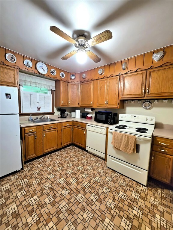 228 Thornwood Dr, Canonsburg, PA 15317 - photo 11