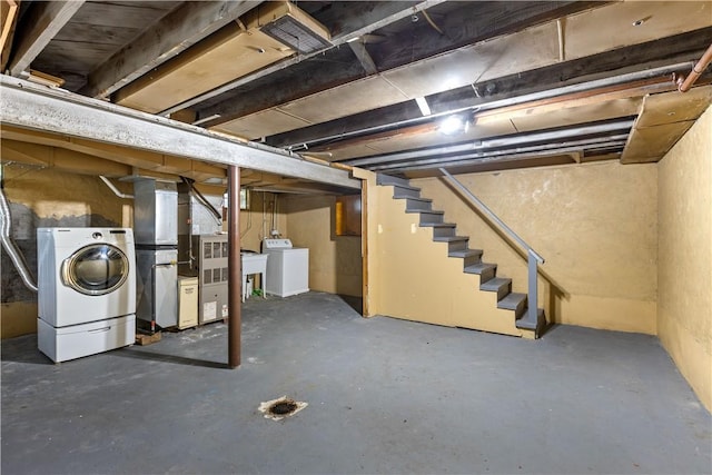 512 Pine Ave, Ellwood City Law, PA 16117 - unfinished basement featuring stairway, washing machine and dryer, and heating unit