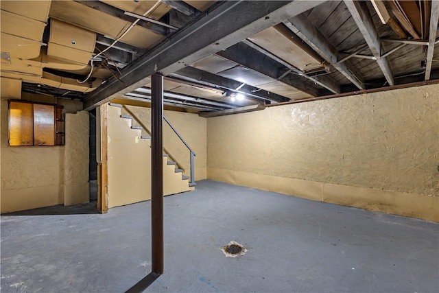 512 Pine Ave, Ellwood City Law, PA 16117 - unfinished below grade area with stairs