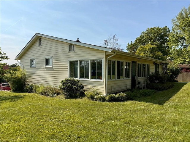 217 Crescent Dr, Hempfield Twp Wml, PA 15601 - view of side of property