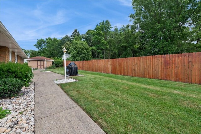 2122 Elizabeth Ct, Export, PA 15632 - view of yard with a patio area