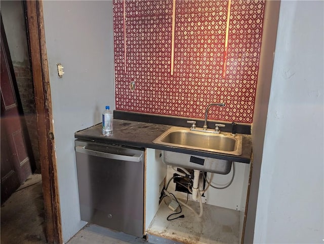 1321-1323 Bingham St, South Side, PA 15203 - kitchen featuring dishwasher, a sink, and dark countertops