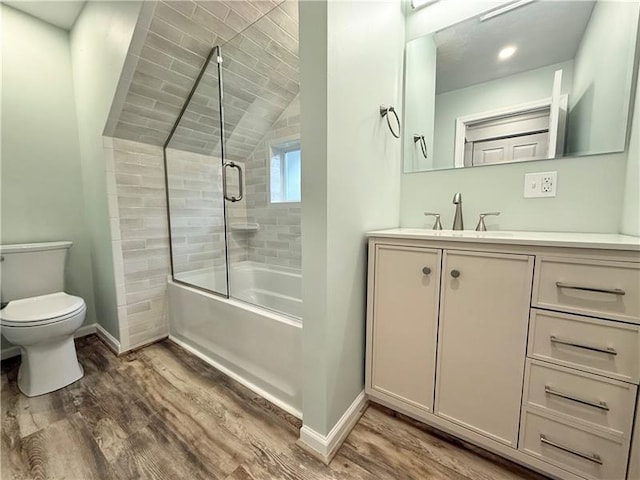 407 E Hillcrest Ave, New Castle/2Nd, PA 16105 - full bathroom featuring toilet, wood finished floors, baseboards, vanity, and vaulted ceiling