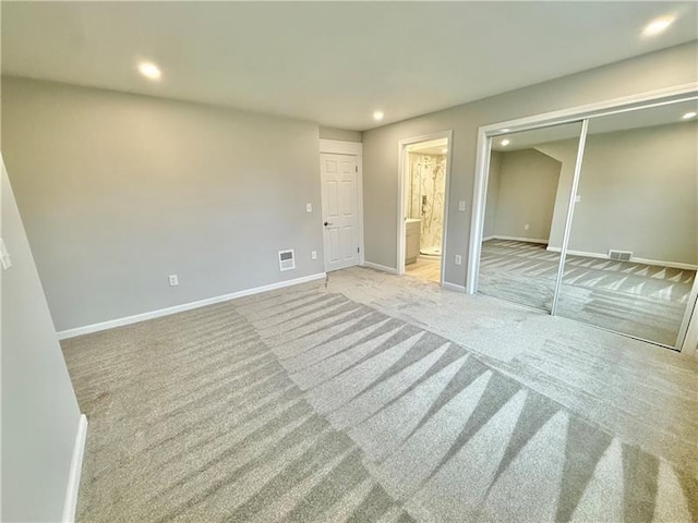 407 E Hillcrest Ave, New Castle/2Nd, PA 16105 - unfurnished bedroom featuring light carpet, recessed lighting, baseboards, and ensuite bathroom