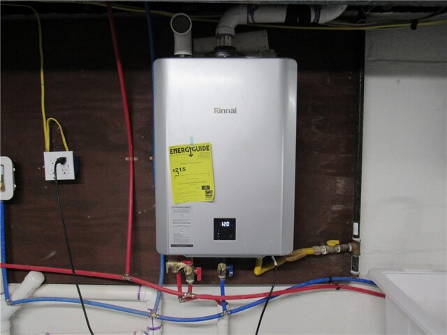 1102 Vermont Ave, White Oak, PA 15131 - utilities featuring tankless water heater