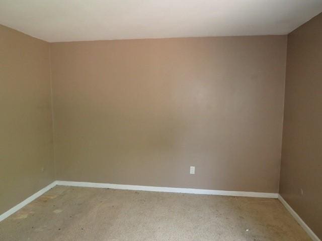 903 Fox Run Cir, Cranberry Twp, PA 16066 - unfurnished room with baseboards and light colored carpet