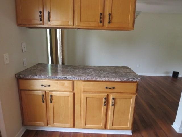 903 Fox Run Cir, Cranberry Twp, PA 16066 - kitchen with dark wood-style floors and dark stone counters