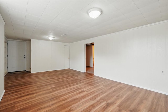 10539 Roseway Blvd, North Huntingdon, PA 15642 - empty room featuring light wood-style floors and baseboards