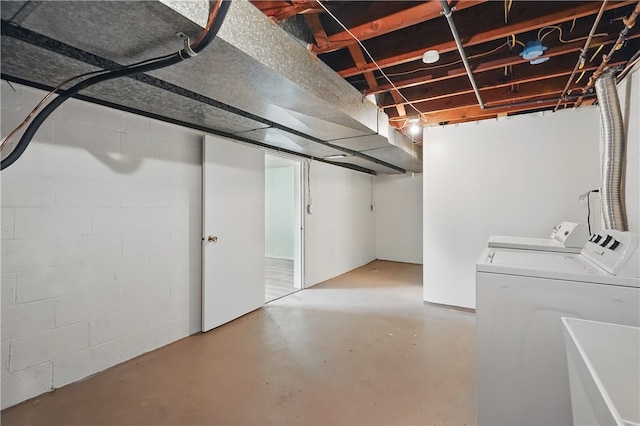 10539 Roseway Blvd, North Huntingdon, PA 15642 - washroom with separate washer and dryer and concrete block wall