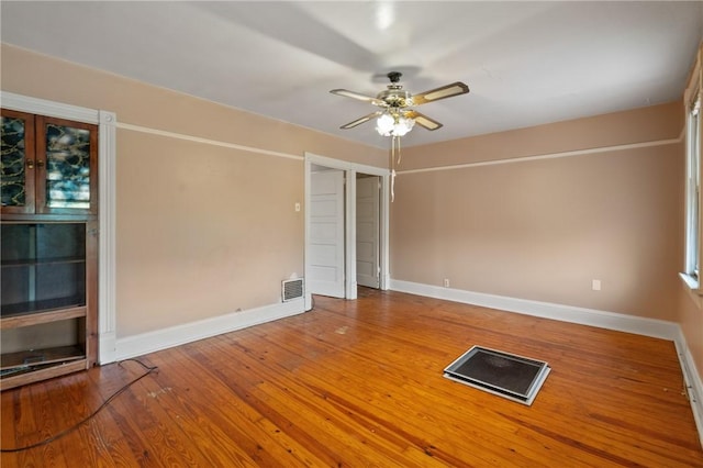 99 River Ave, Natrona, PA 15065 - unfurnished room with ceiling fan and wood finished floors