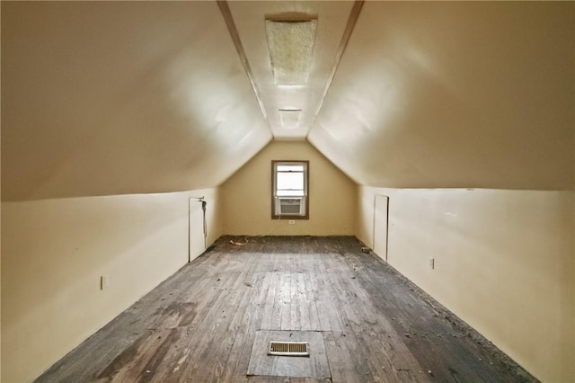 99 River Ave, Natrona, PA 15065 - bonus room featuring wood finished floors and vaulted ceiling