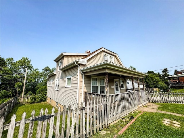 2701 Lafayette St, Mckeesport, PA 15132 - view of front of home with a porch