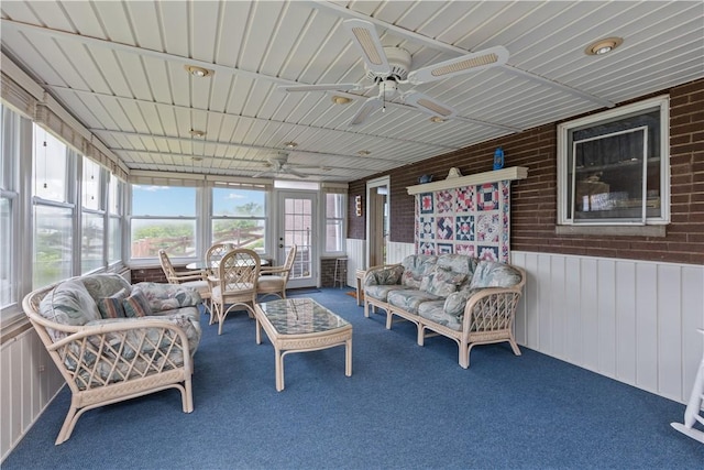 719 12th St, Pitcairn, PA 15140 - sunroom featuring ceiling fan and an outdoor living space