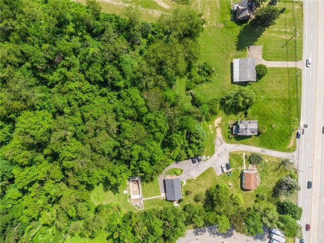 920 Washington, South Strabane, PA 15301 - photo 4