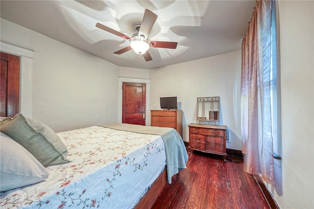 31 Nicholson St, Crafton, PA 15205 - bedroom with dark wood-style flooring and a ceiling fan
