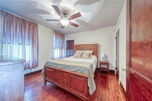 31 Nicholson St, Crafton, PA 15205 - bedroom featuring hardwood / wood-style floors, baseboards, and ceiling fan