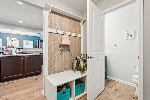 407 Isabella Ct, Zelienople Boro, PA 16063 - mudroom featuring light wood finished floors, a chandelier, recessed lighting, and baseboards