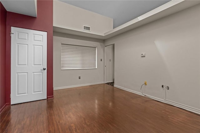 2811 Leona Ln, Robinson Twp Nwa, PA 15108 - spare room featuring baseboards and wood finished floors