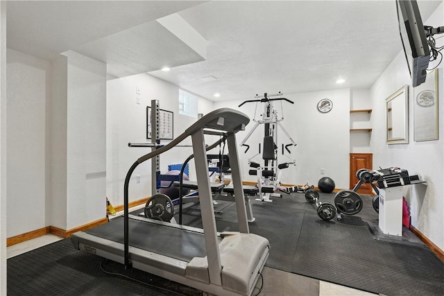 807 Rembrandt Cir, Hempfield Twp Wml, PA 15642 - workout area with recessed lighting and baseboards
