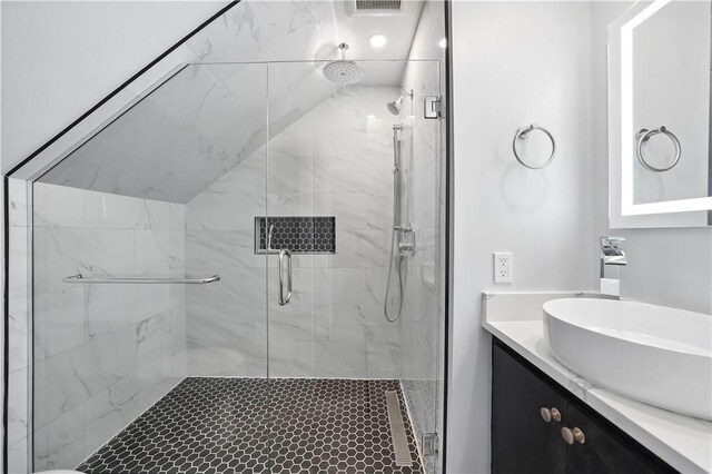 346 45th St, Lawrenceville, PA 15201 - full bath with a marble finish shower and vanity