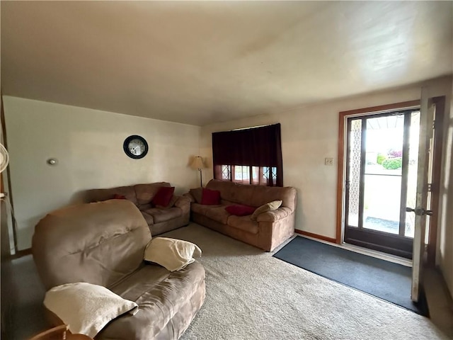 201 Lebanon Manor Dr, West Mifflin, PA 15122 - carpeted living room with baseboards